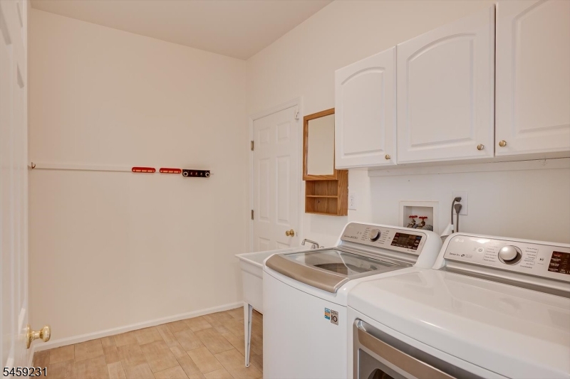 4 Avery Ct Property Photo 25