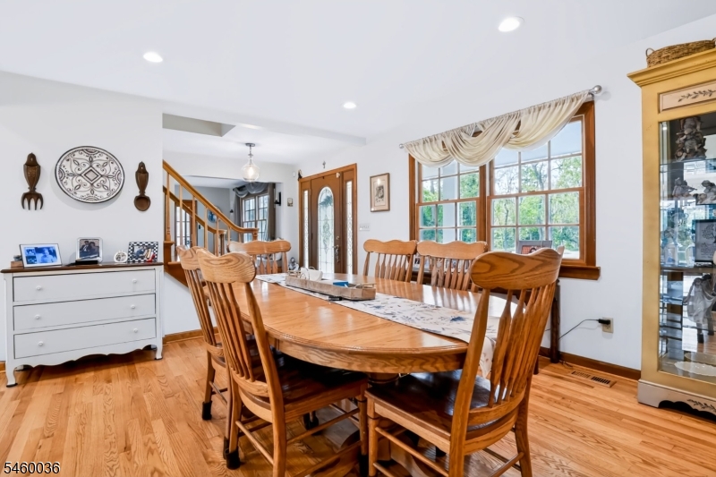 7 Pinewood Ct Property Photo 13