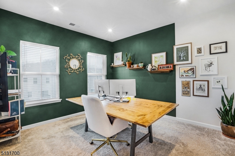 8 Swackhammer Way Property Photo 16