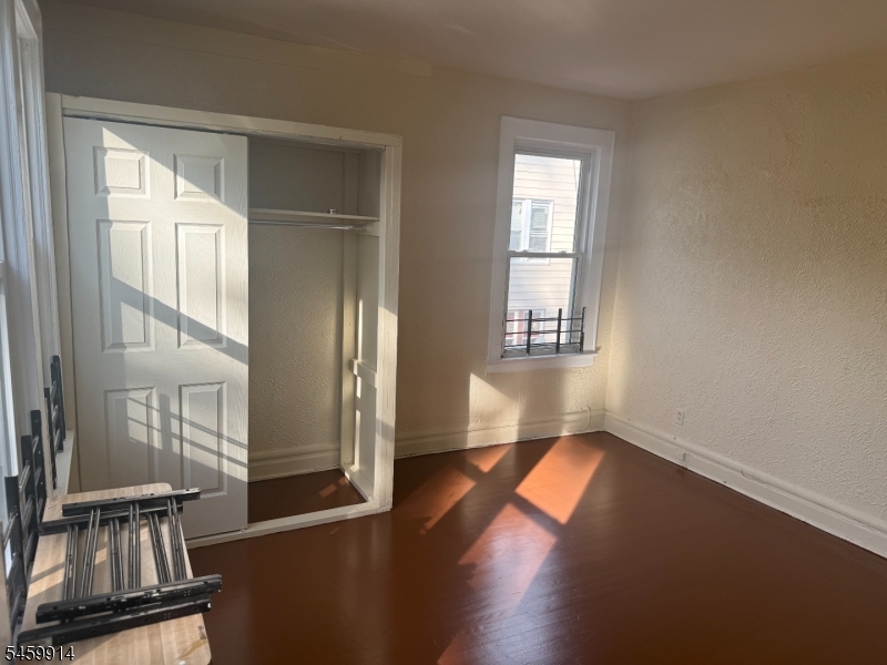 103 Sanford Pl 2 L Property Photo 8