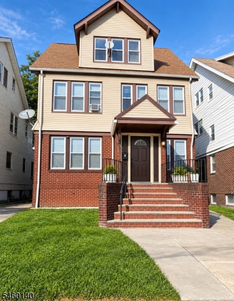 131 Vassar Ave Property Photo 1