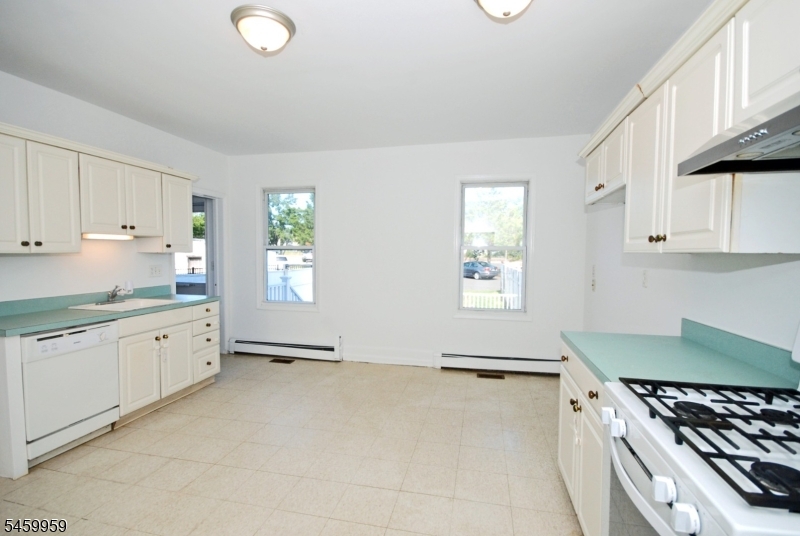 23 Lagrange Street Property Photo 5