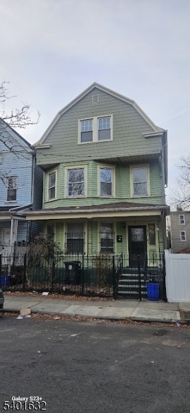 212 3Rd St Property Photo 1