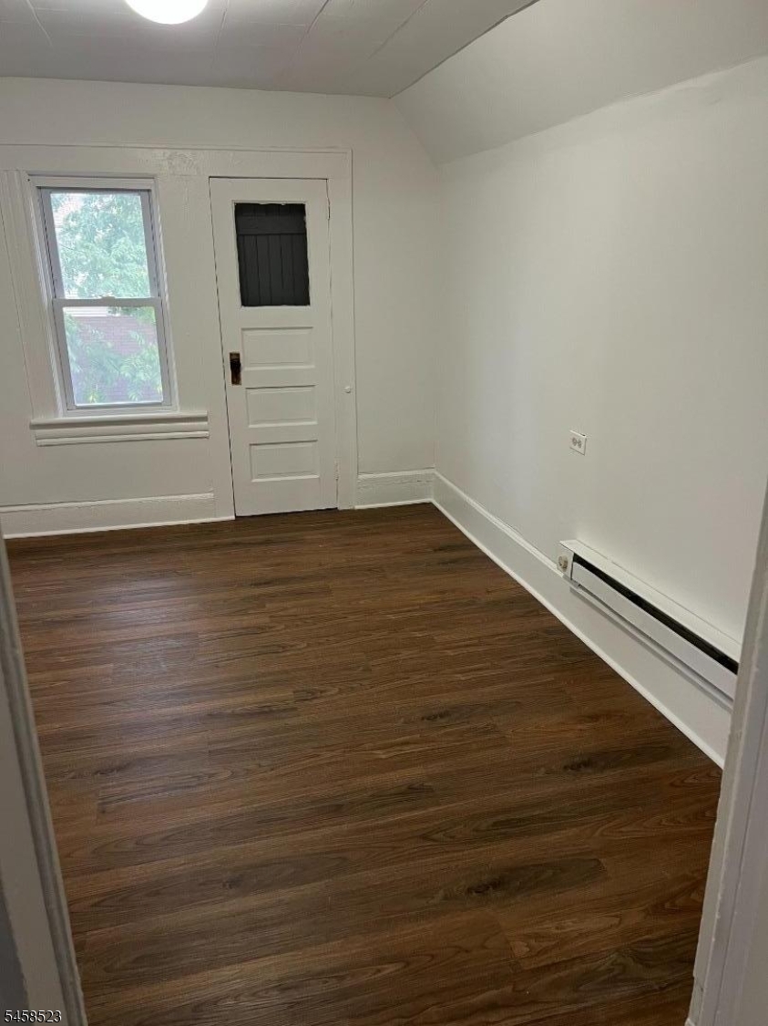 12 Quincy St Property Photo 3
