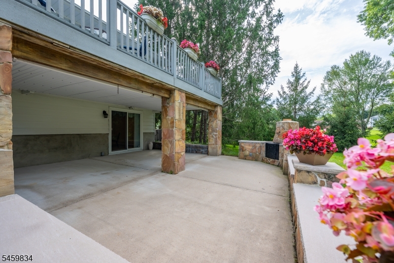 14 Jaclyn Dr Property Photo 12