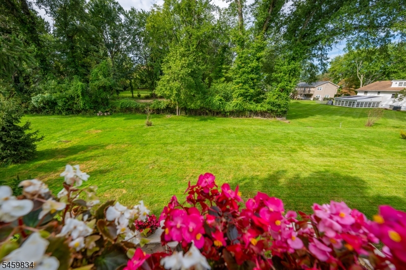 14 Jaclyn Dr Property Photo 16