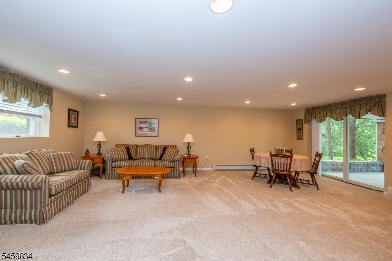 14 Jaclyn Dr Property Photo 43
