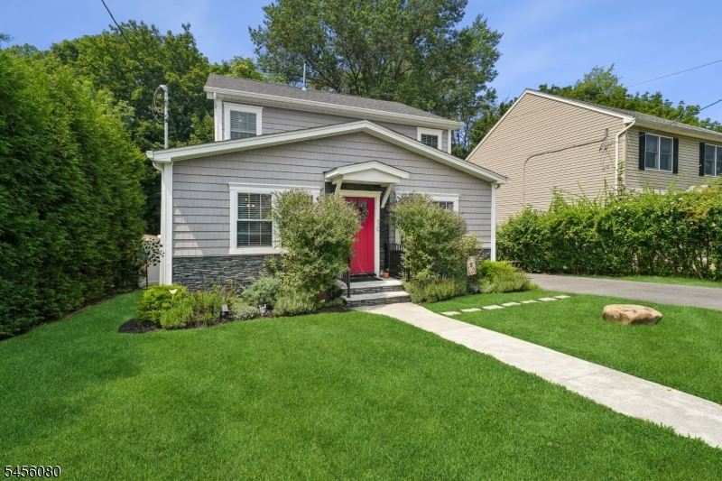 10 David Rd Property Photo 2