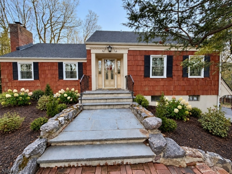 3 Gravel Hill Rd Property Photo 1