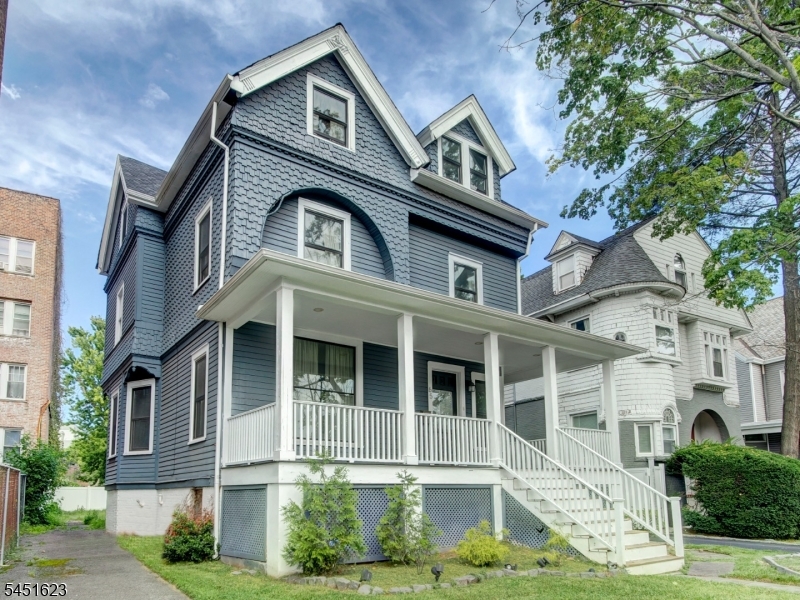 65 Glenwood Ave Property Photo 1