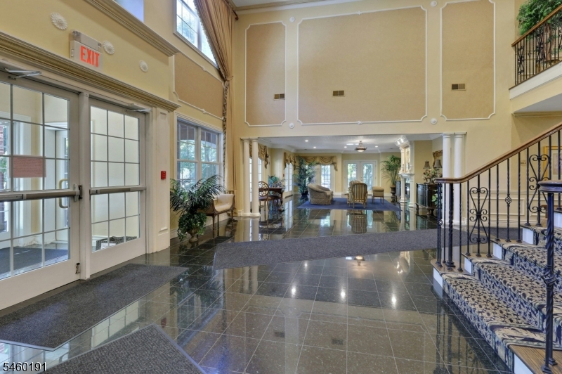 100 Ridgewood Rd 215 Property Photo 4