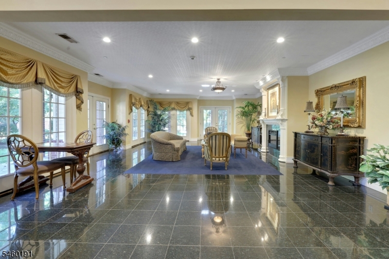 100 Ridgewood Rd 215 Property Photo 6