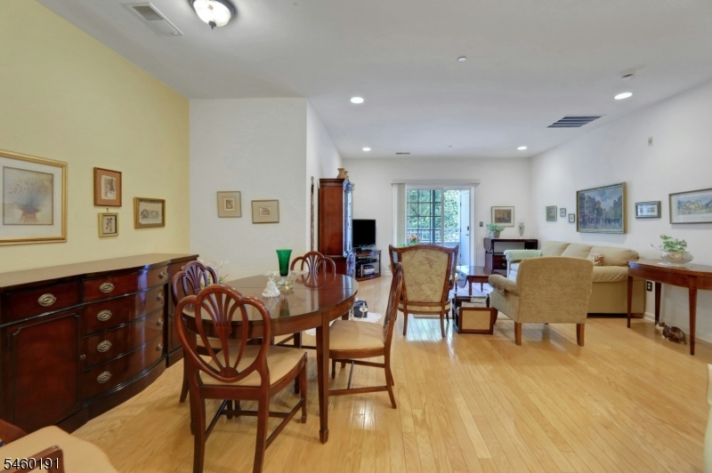 100 Ridgewood Rd 215 Property Photo 11