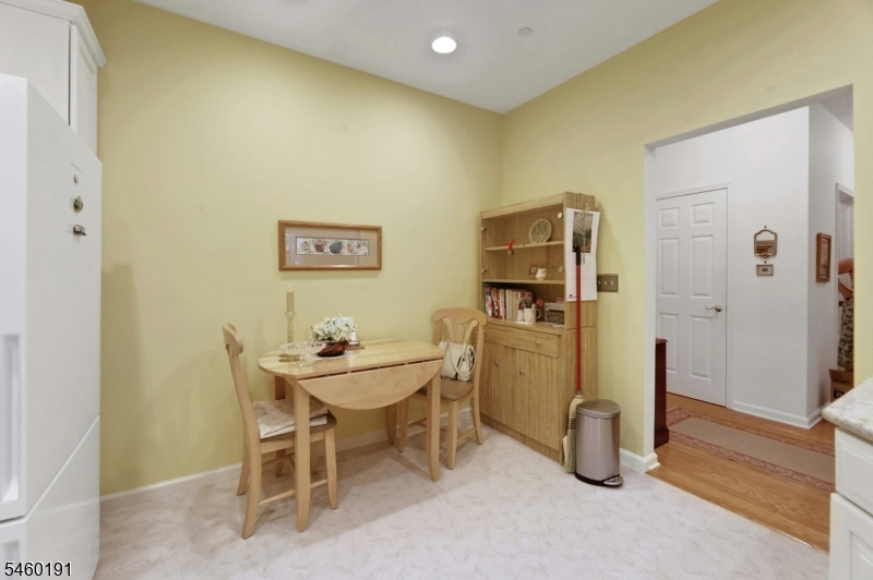100 Ridgewood Rd 215 Property Photo 18