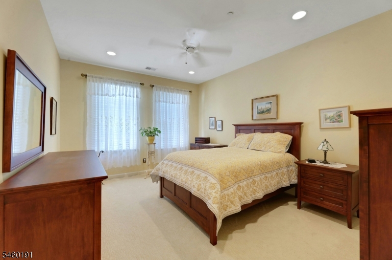 100 Ridgewood Rd 215 Property Photo 19