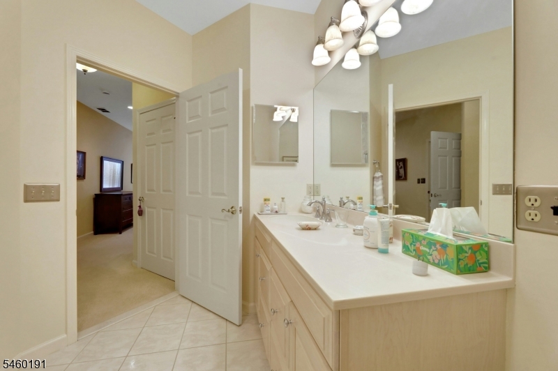 100 Ridgewood Rd 215 Property Photo 24