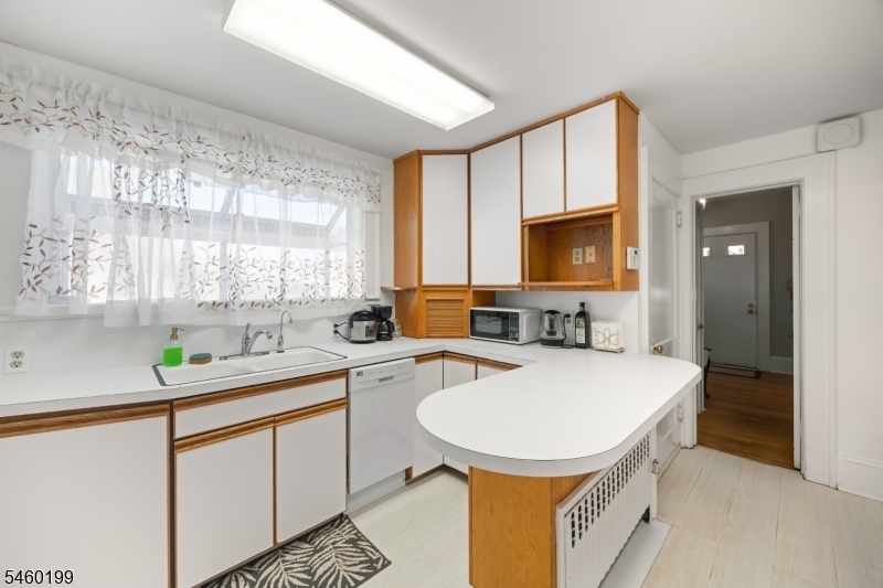 18 Chestnut St Property Photo 10