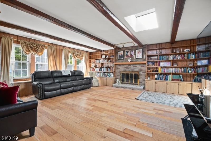 18 Chestnut St Property Photo 11