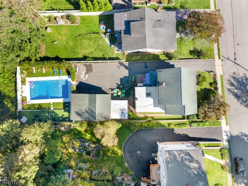 18 Chestnut St Property Photo 28