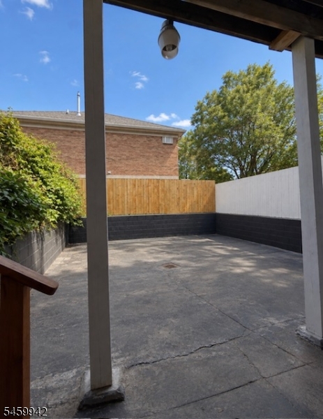228 Hall Ave Property Photo 8