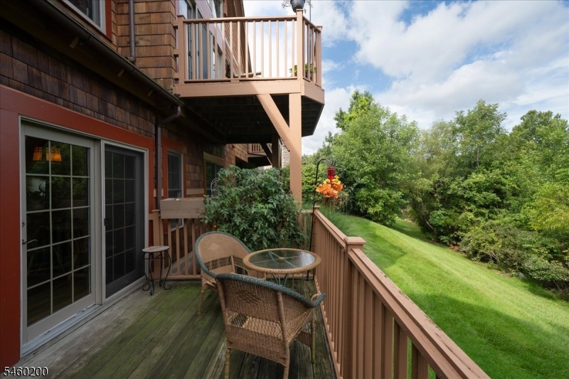 7 Maple Cres Unit 12 12 Property Photo 3