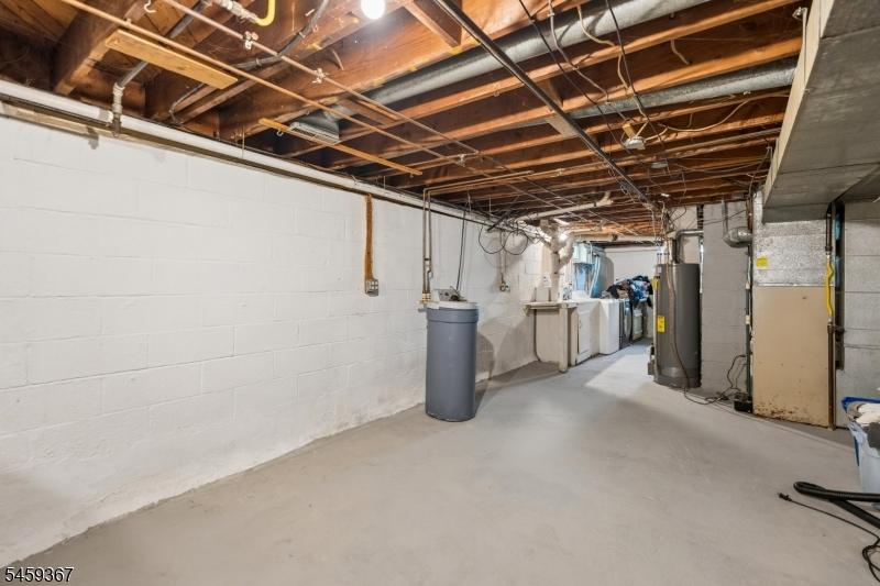 203 Dorchester St Property Photo 21