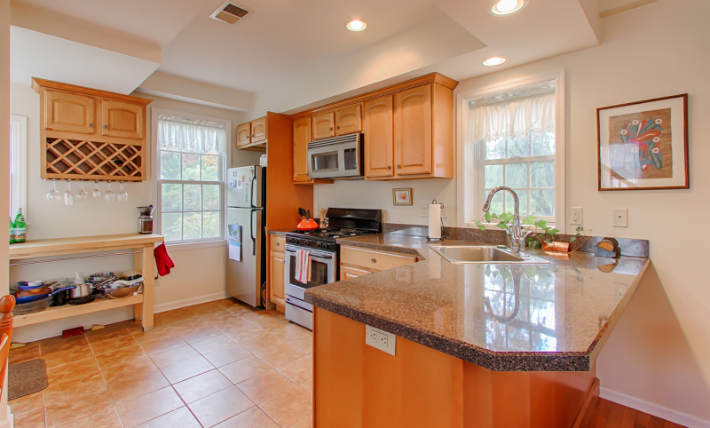 16 Mendham Ave Property Photo 5
