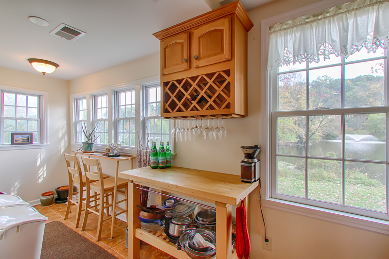 16 Mendham Ave Property Photo 7