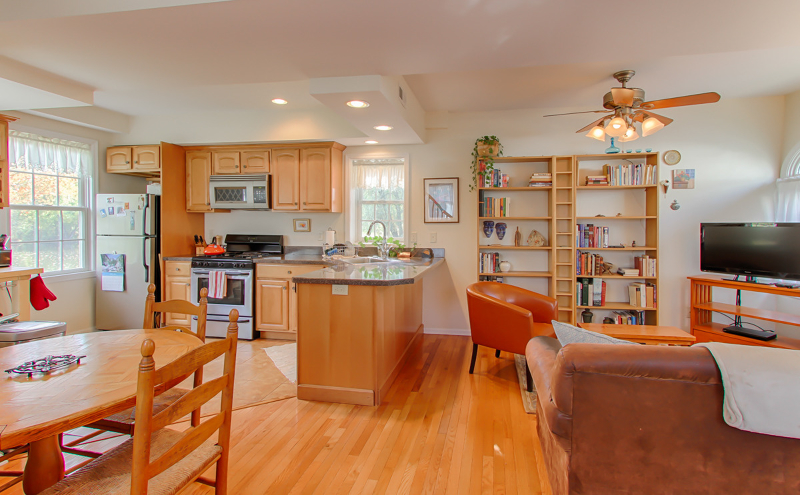 16 Mendham Ave Property Photo 9