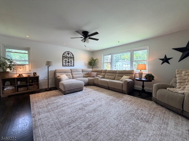 61 Star Lake Rd Property Photo 1