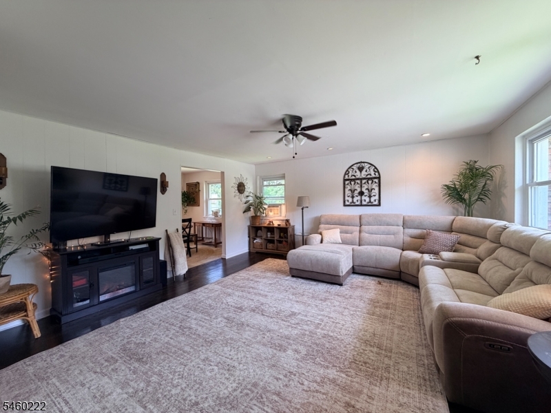 61 Star Lake Rd Property Photo 2