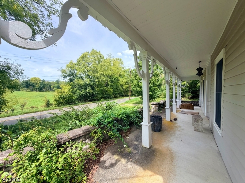 90 Prices Switch Rd Property Photo 3