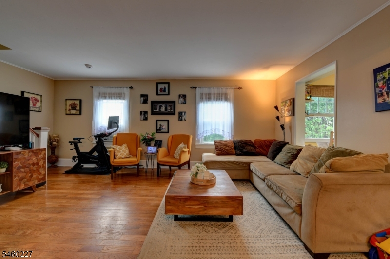 311 Highland Ave Property Photo 5