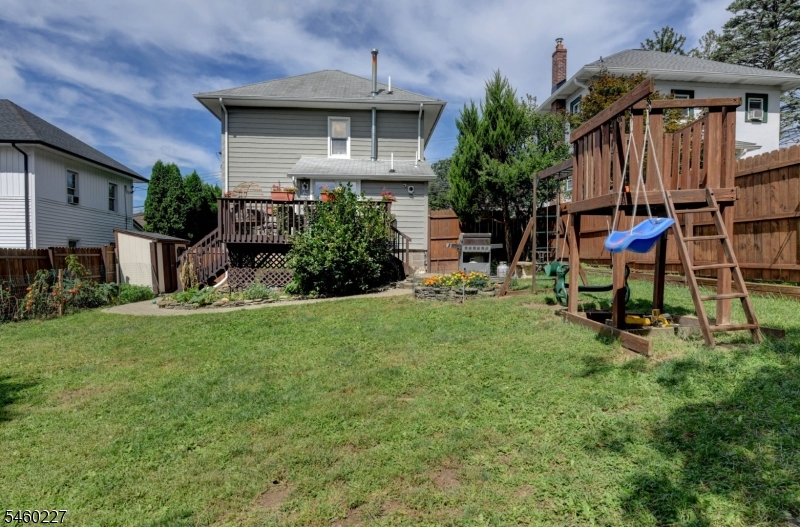 311 Highland Ave Property Photo 21