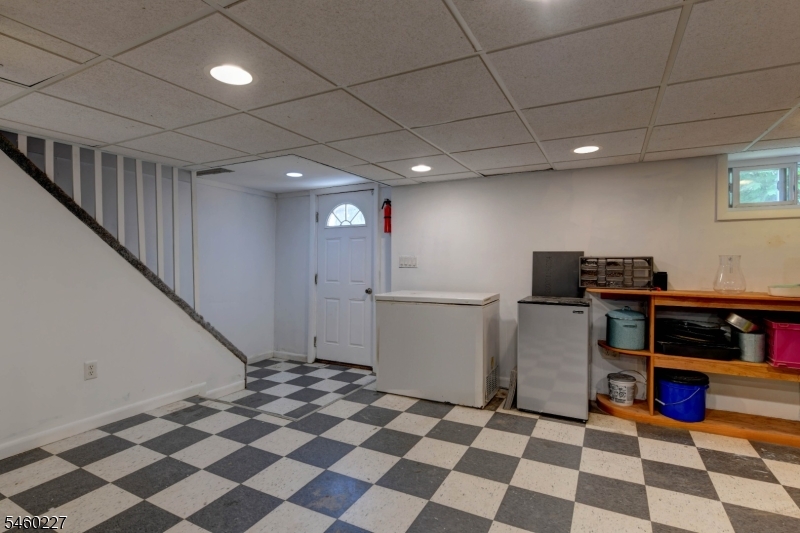 311 Highland Ave Property Photo 23