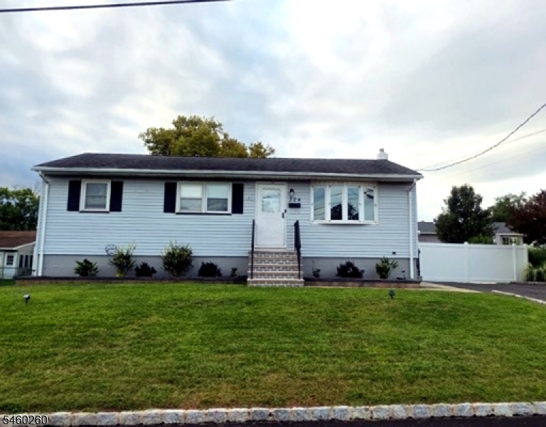 324 Evans Ave Property Photo 1