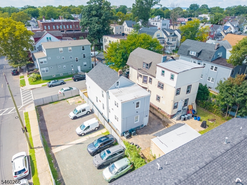 35 Irving Ave Property Photo 28