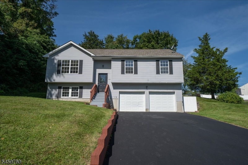117 Hillside Dr Property Photo 1