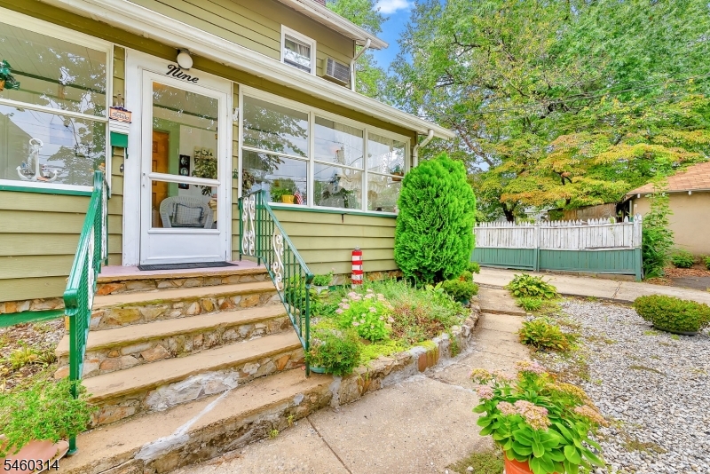 9 Halcyon Pl Property Photo 2
