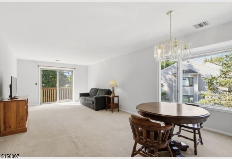 136 Changebridge Rd N8 Property Photo 3