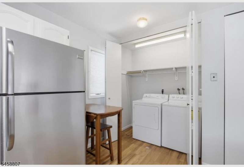 136 Changebridge Rd N8 Property Photo 17