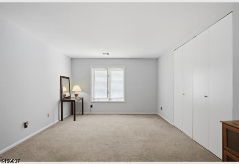 136 Changebridge Rd N8 Property Photo 18