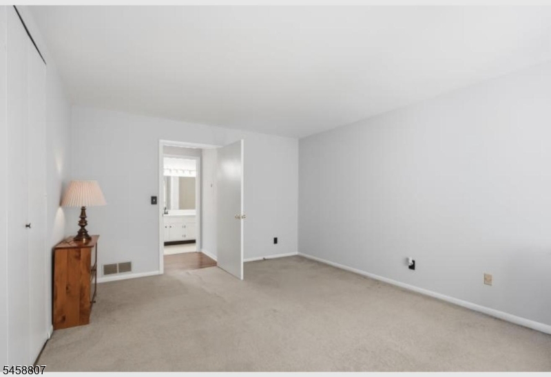 136 Changebridge Rd N8 Property Photo 20