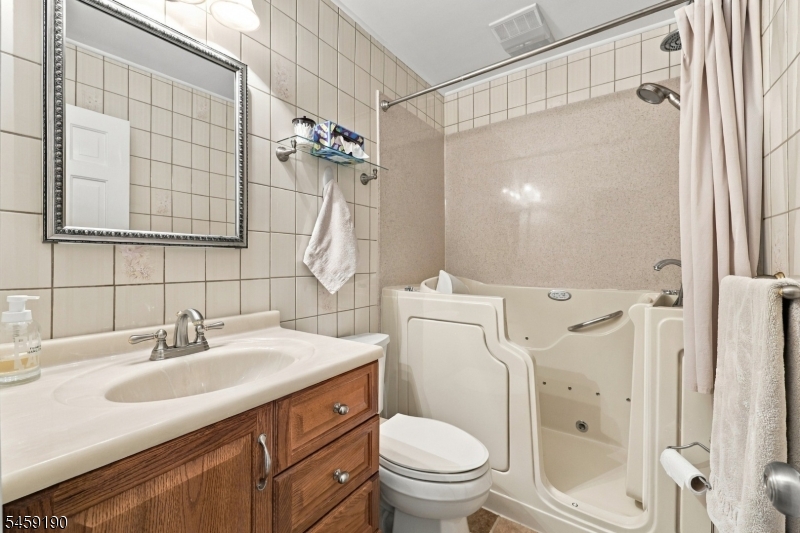 60 Comanche Ave Property Photo 24