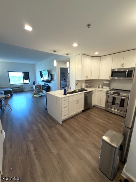 1 Carriage City Plz 1013 Property Photo 3