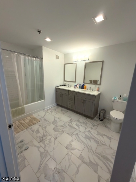 1 Carriage City Plz 1013 Property Photo 8