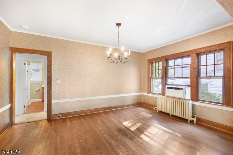 57 Pine St Property Photo 8