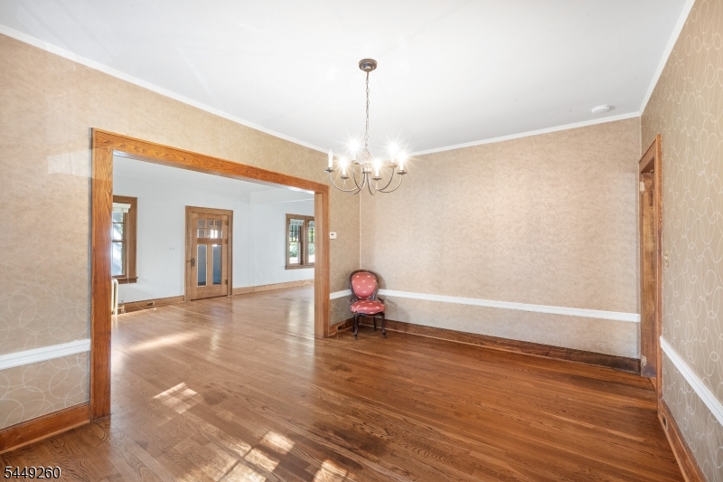 57 Pine St Property Photo 9