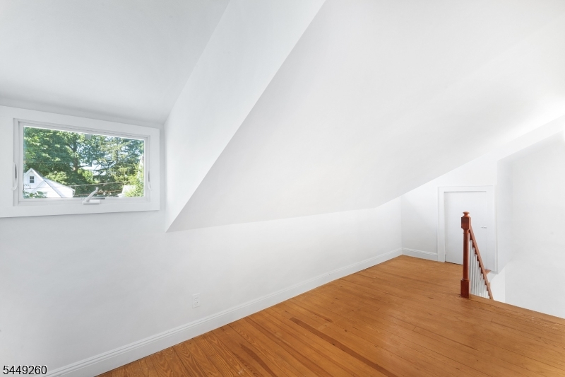 57 Pine St Property Photo 16