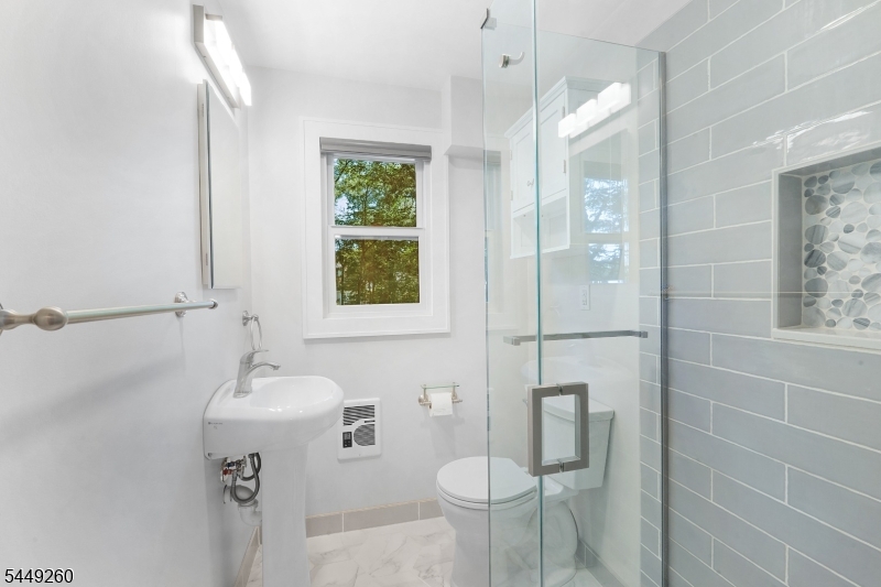 57 Pine St Property Photo 19
